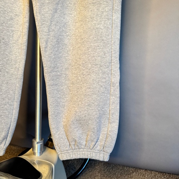 NWT ATHLETA • Women's Forever Fleece Jogger Pants Sweats • Grey Heather • Small - Picture 4 of 16